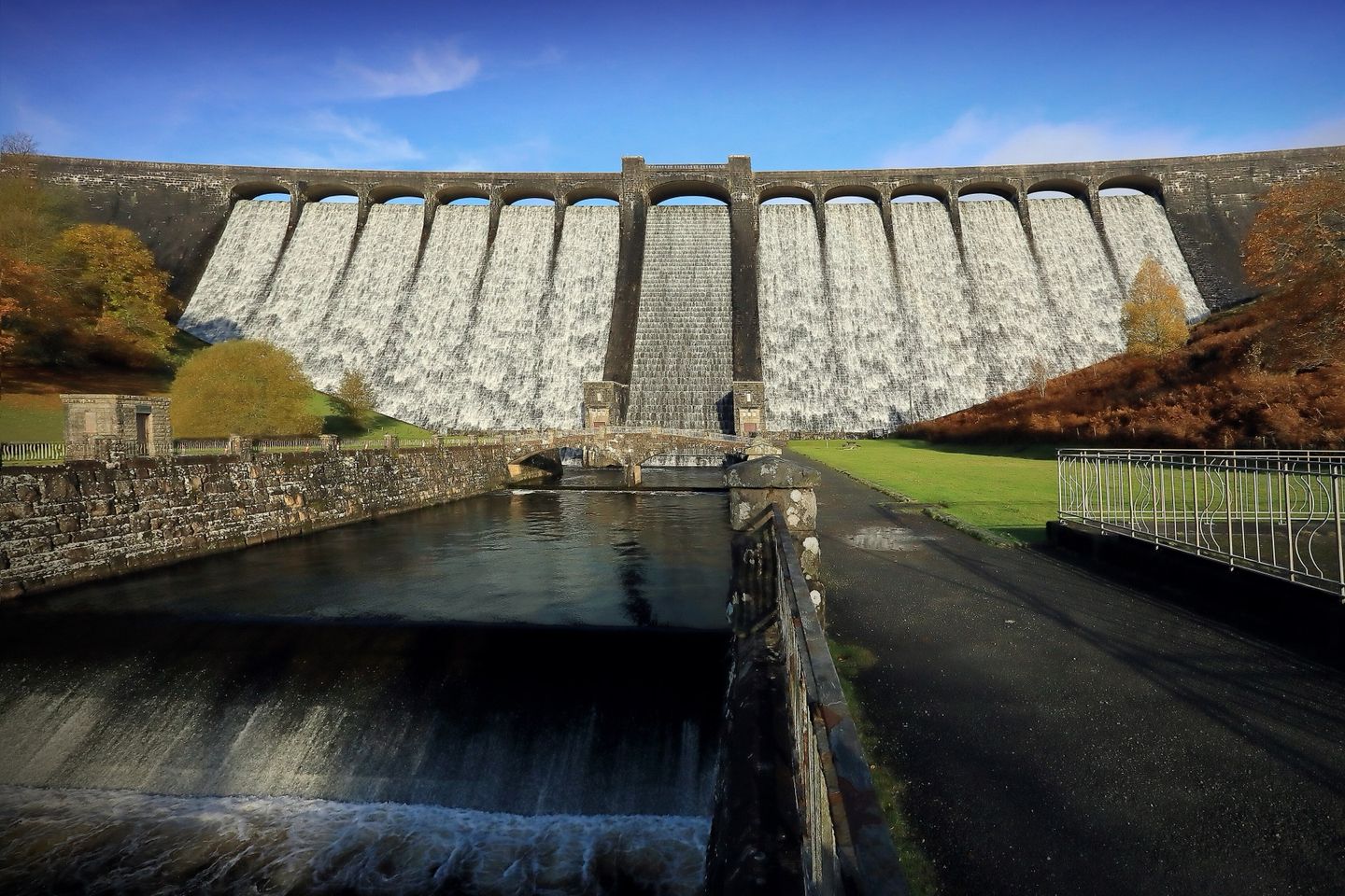 Claerwen Dam overflowing, Elan Valley